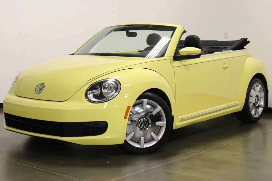 2014 Volkswagen A5 Beetle - Image 5 of 12