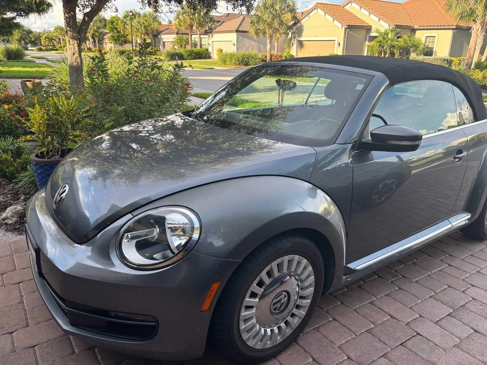 2014 Volkswagen A5 Beetle - Image 2 of 12