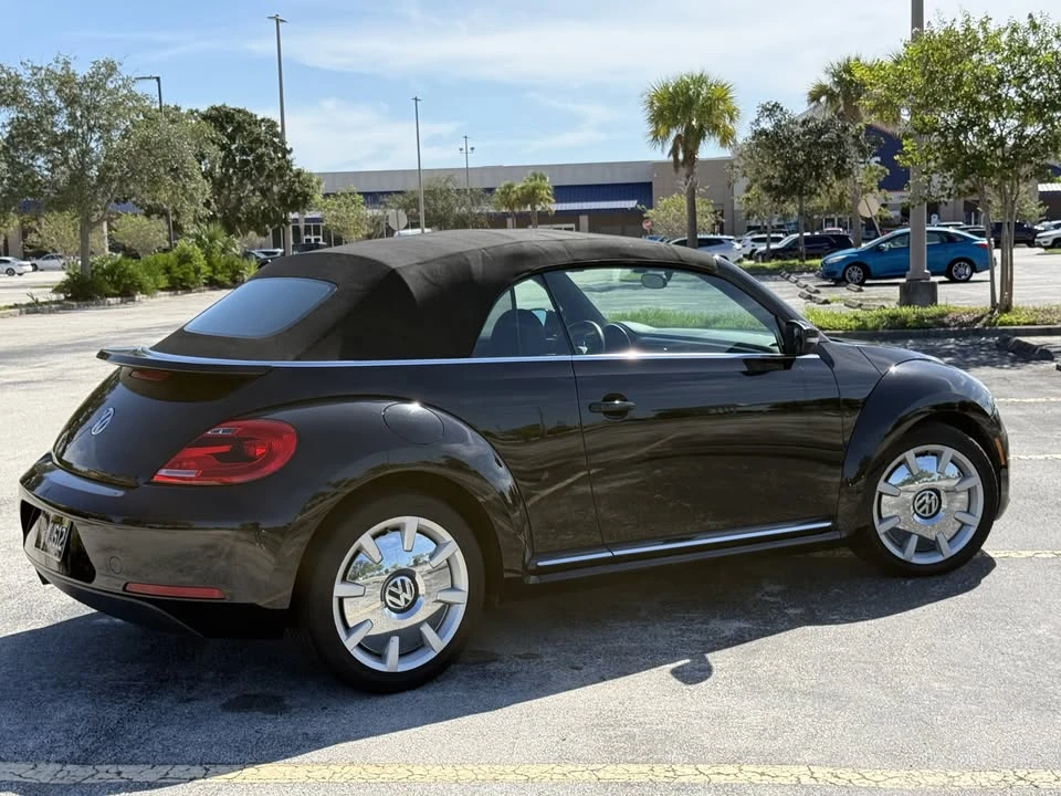 2014 Volkswagen A5 Beetle - Image 7 of 19