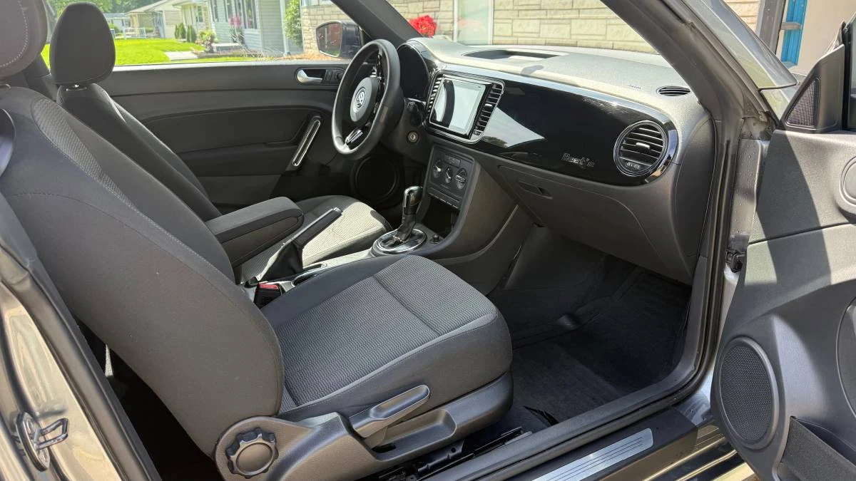 2014 Volkswagen A5 Beetle - Image 3 of 10