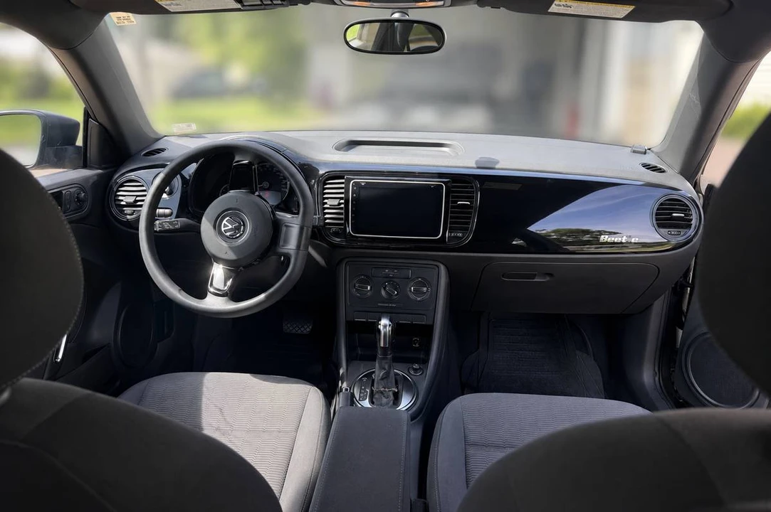 2014 Volkswagen A5 Beetle - Image 7 of 10