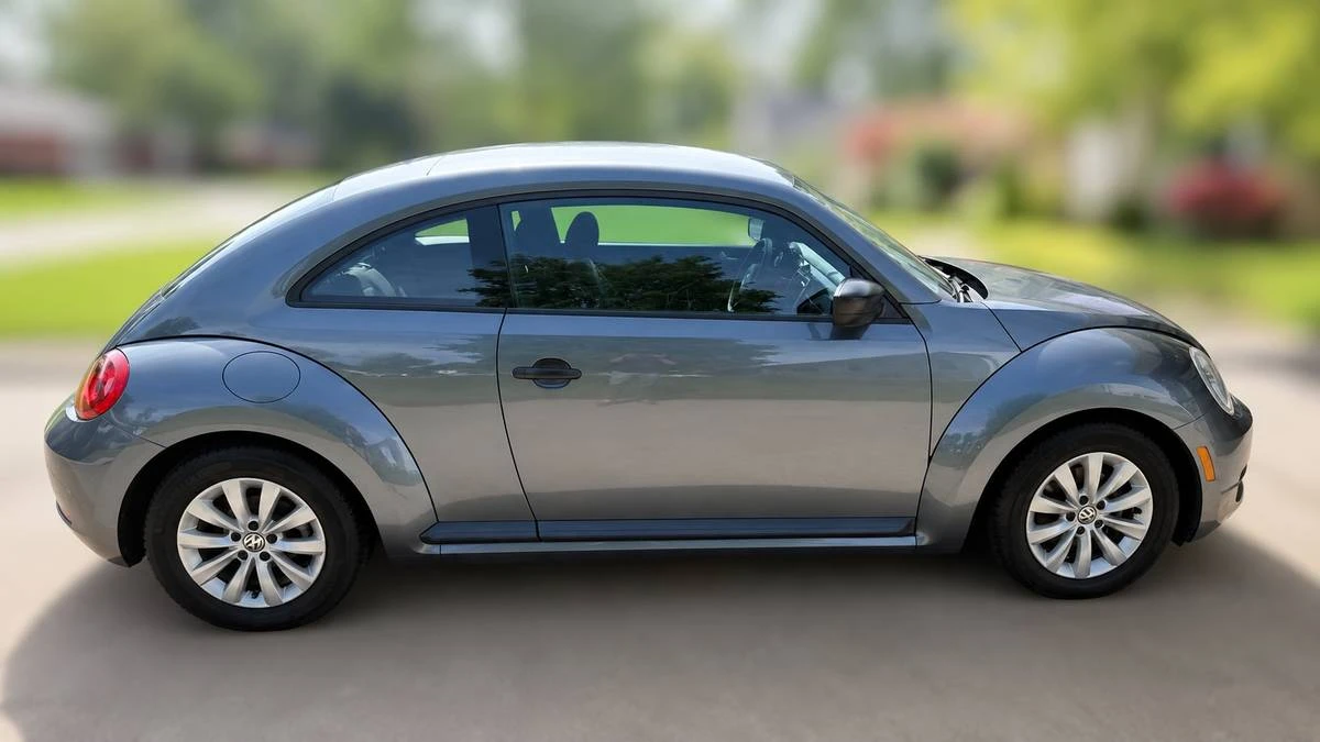 2014 Volkswagen A5 Beetle - Image 8 of 10