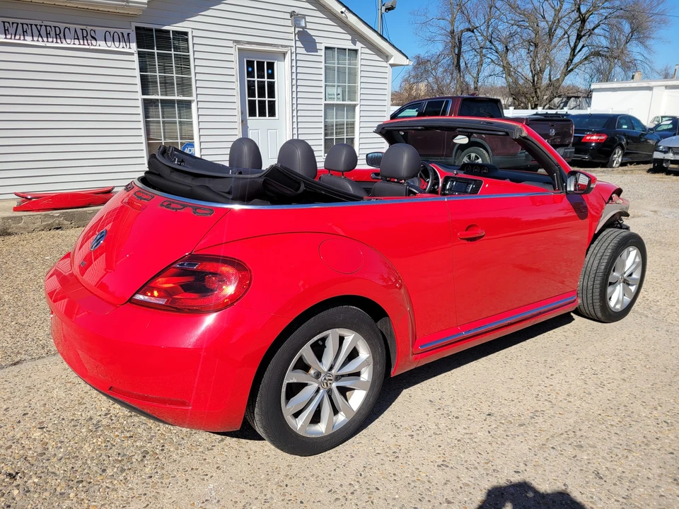 2014 Volkswagen A5 Beetle - Image 5 of 21