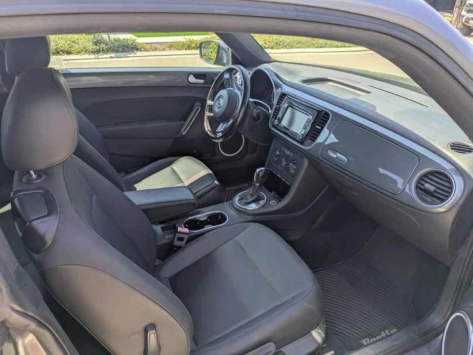 2014 Volkswagen A5 Beetle - Image 2 of 7