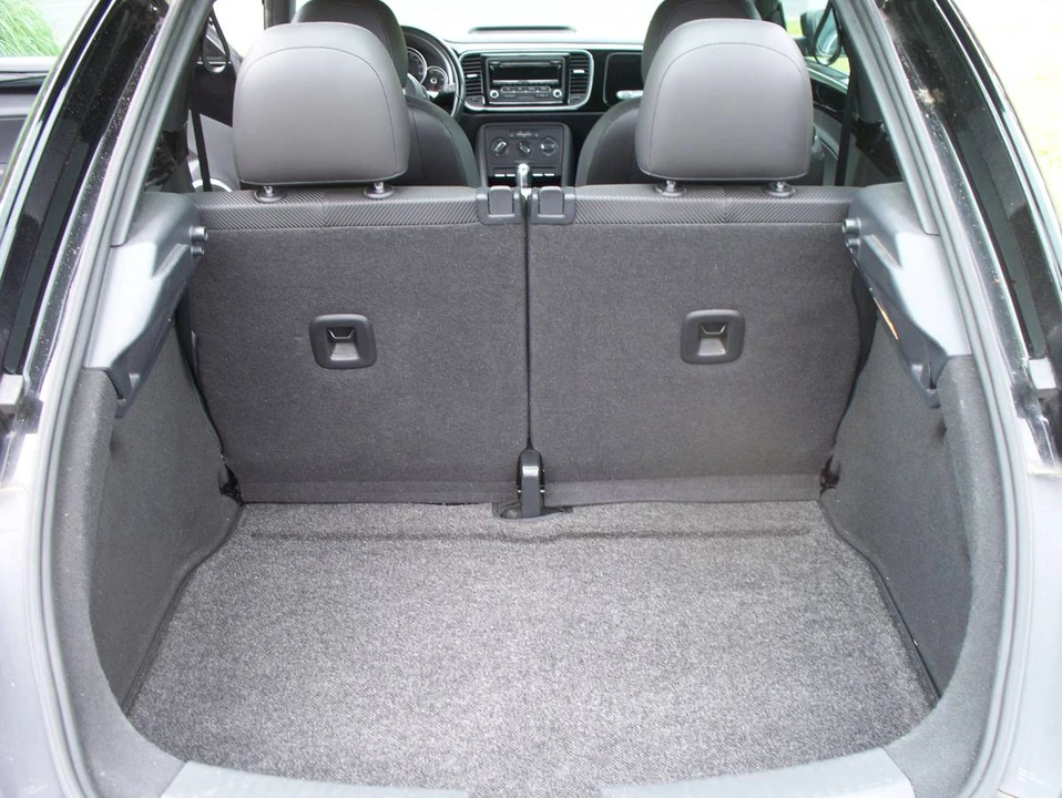 2014 Volkswagen A5 Beetle - Image 8 of 9