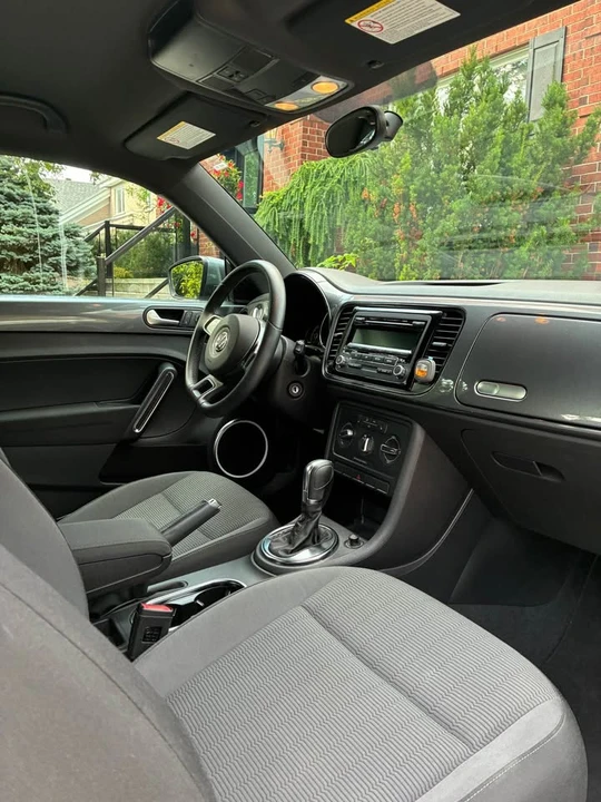 2014 Volkswagen A5 Beetle - Image 7 of 8