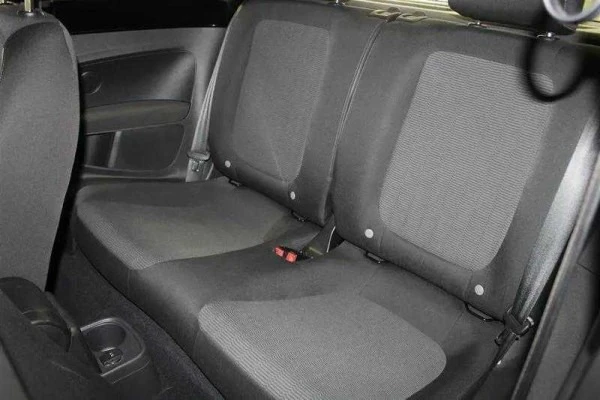 2014 Volkswagen A5 Beetle - Image 8 of 11