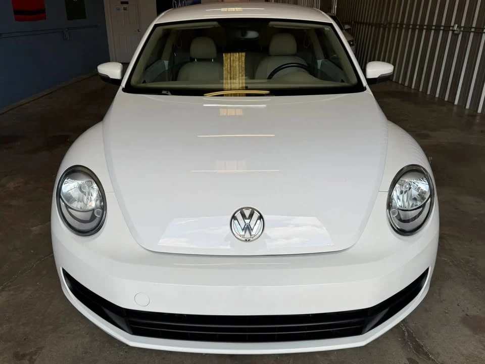 2014 Volkswagen A5 Beetle - Image 2 of 20