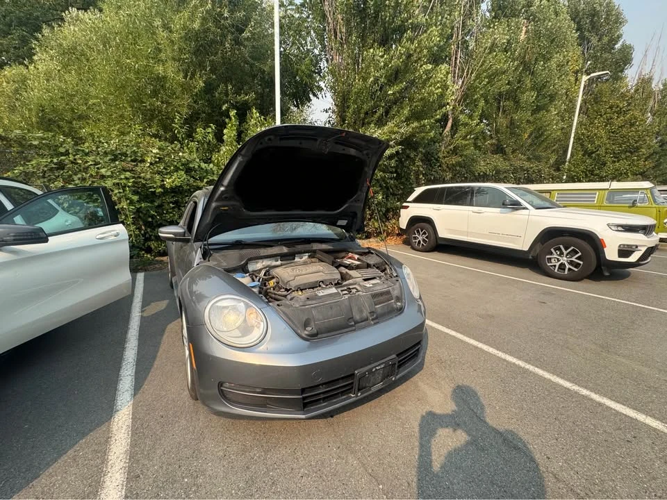 2014 Volkswagen A5 Beetle - Image 4 of 10