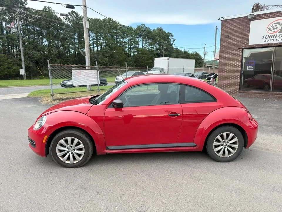 2014 Volkswagen A5 Beetle - Image 2 of 15