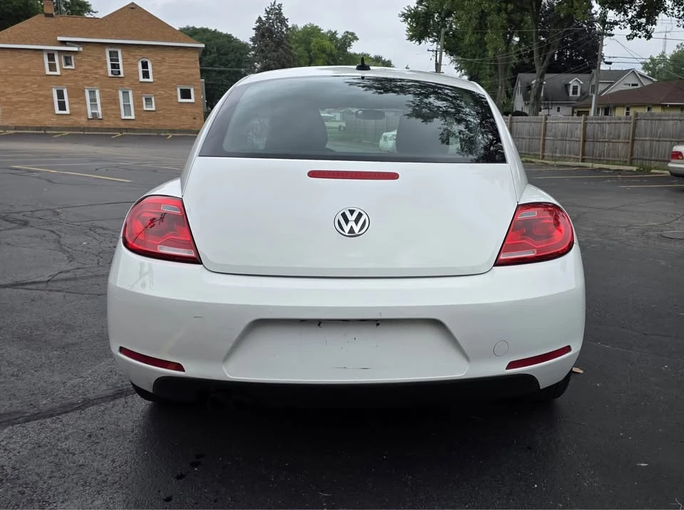 2014 Volkswagen A5 Beetle - Image 2 of 8
