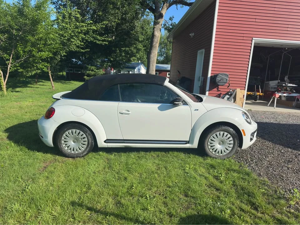 2014 Volkswagen A5 Beetle - Image 11 of 13