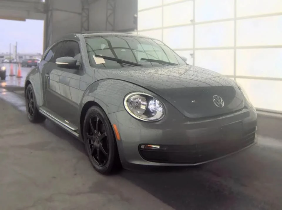 2014 Volkswagen A5 Beetle - Image 2 of 8