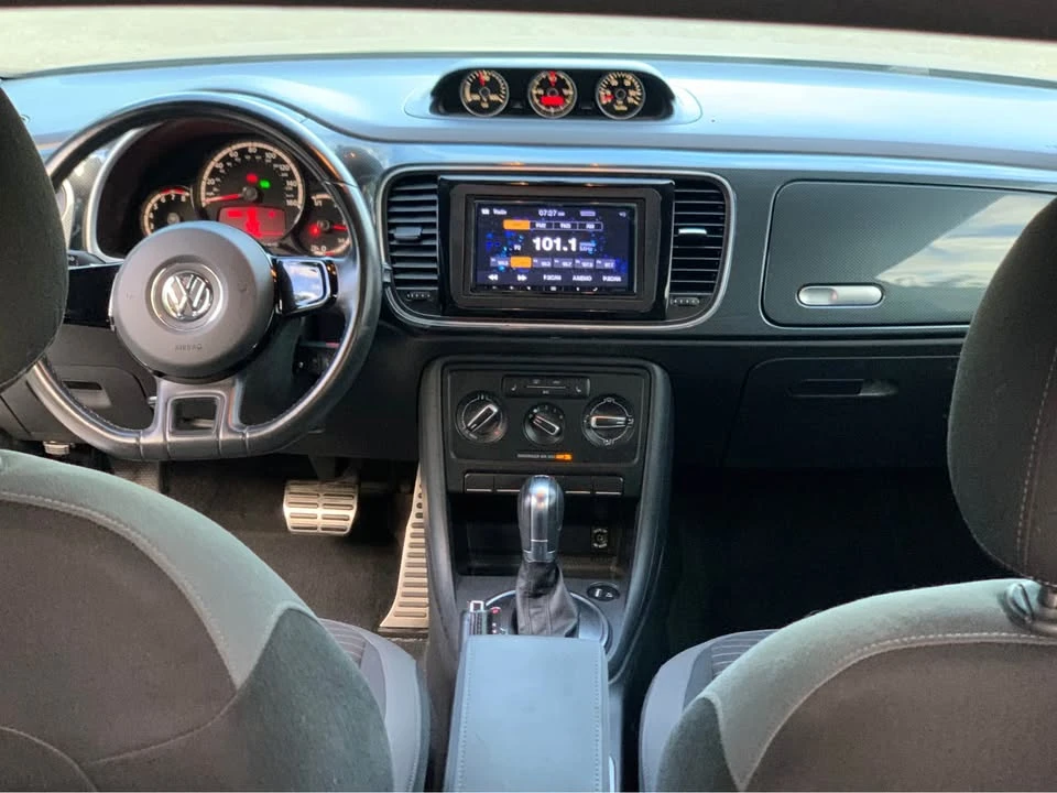 2014 Volkswagen A5 Beetle - Image 9 of 14
