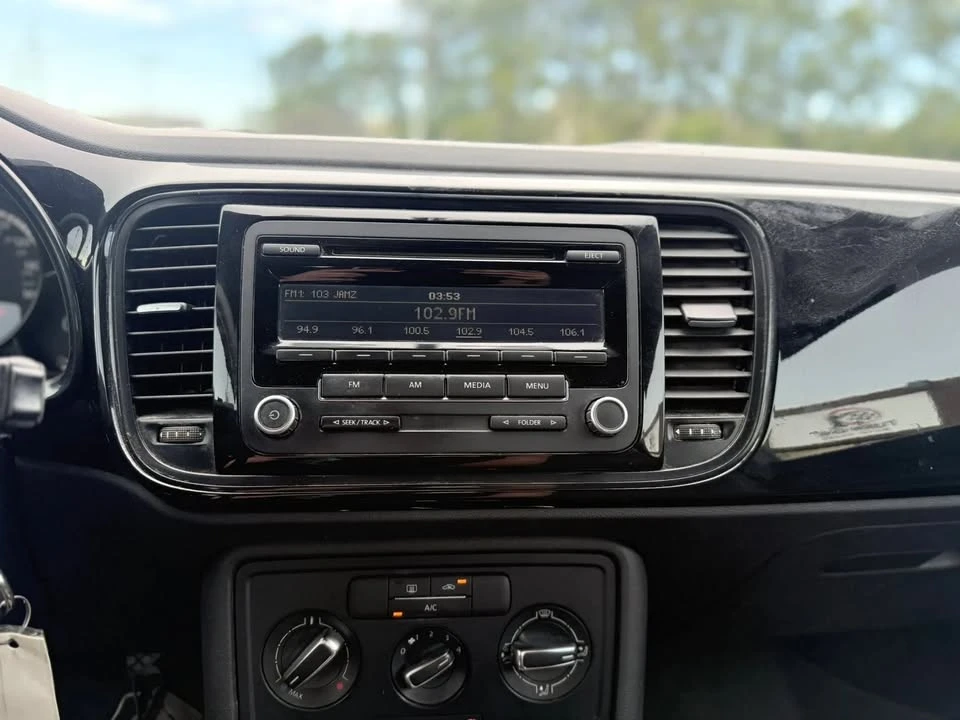 2014 Volkswagen A5 Beetle - Image 14 of 15
