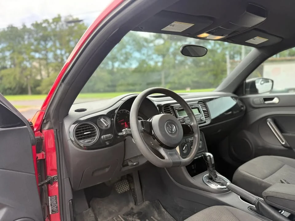 2014 Volkswagen A5 Beetle - Image 9 of 15