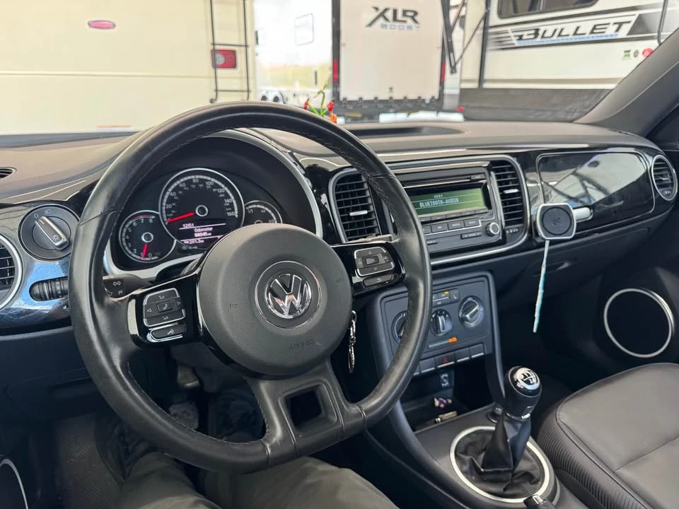 2014 Volkswagen A5 Beetle - Image 9 of 16