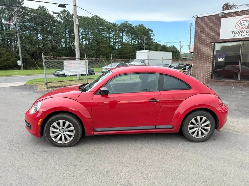 2014 Volkswagen A5 Beetle - Image 2 of 15