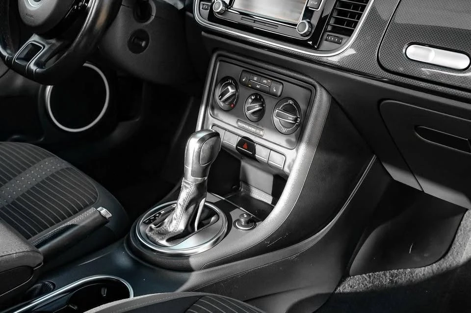 2014 Volkswagen A5 Beetle - Image 16 of 20