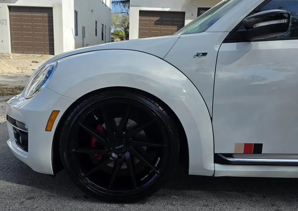 2014 Volkswagen A5 Beetle - Image 5 of 9