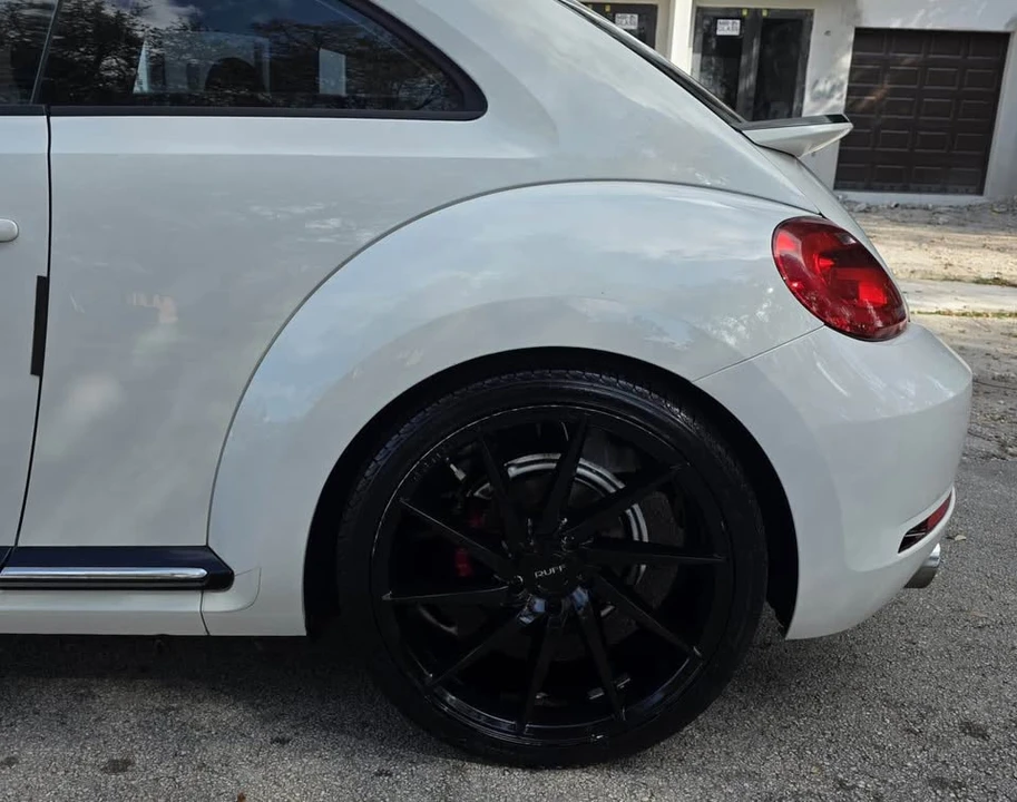 2014 Volkswagen A5 Beetle - Image 6 of 9