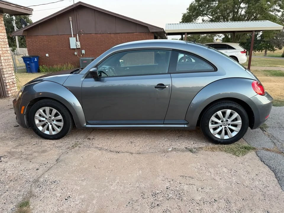 2014 Volkswagen A5 Beetle - Image 4 of 9