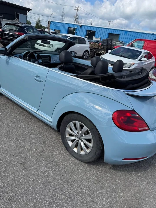 2014 Volkswagen A5 Beetle - Image 3 of 10