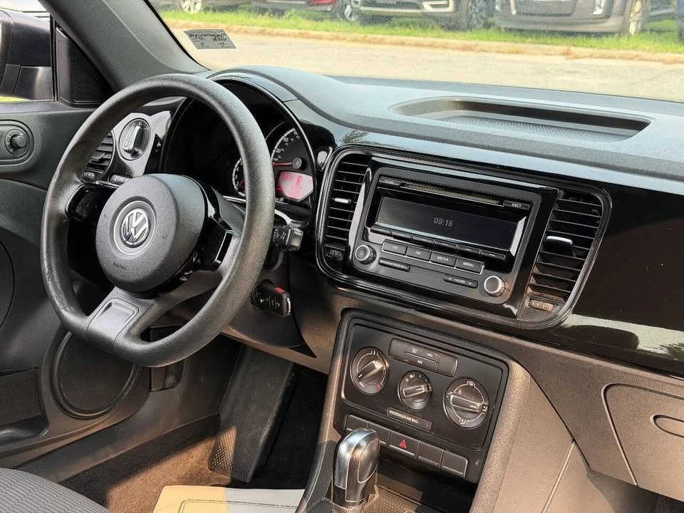 2014 Volkswagen A5 Beetle - Image 17 of 20