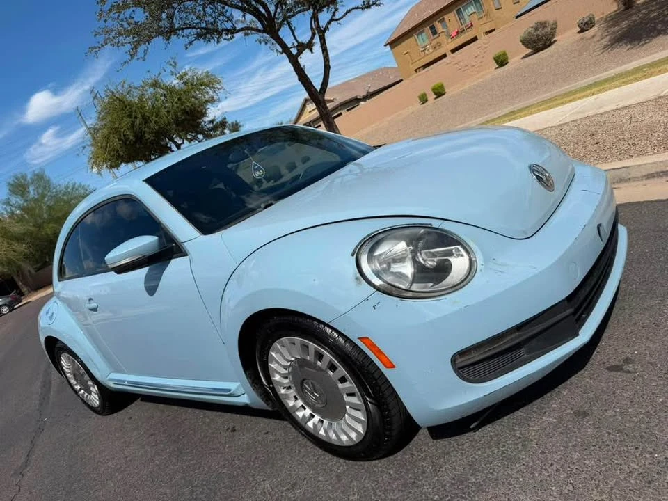 2014 Volkswagen A5 Beetle - Image 2 of 11