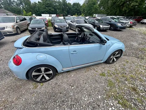 2014 Volkswagen Beetle R-Line Convertible 2D