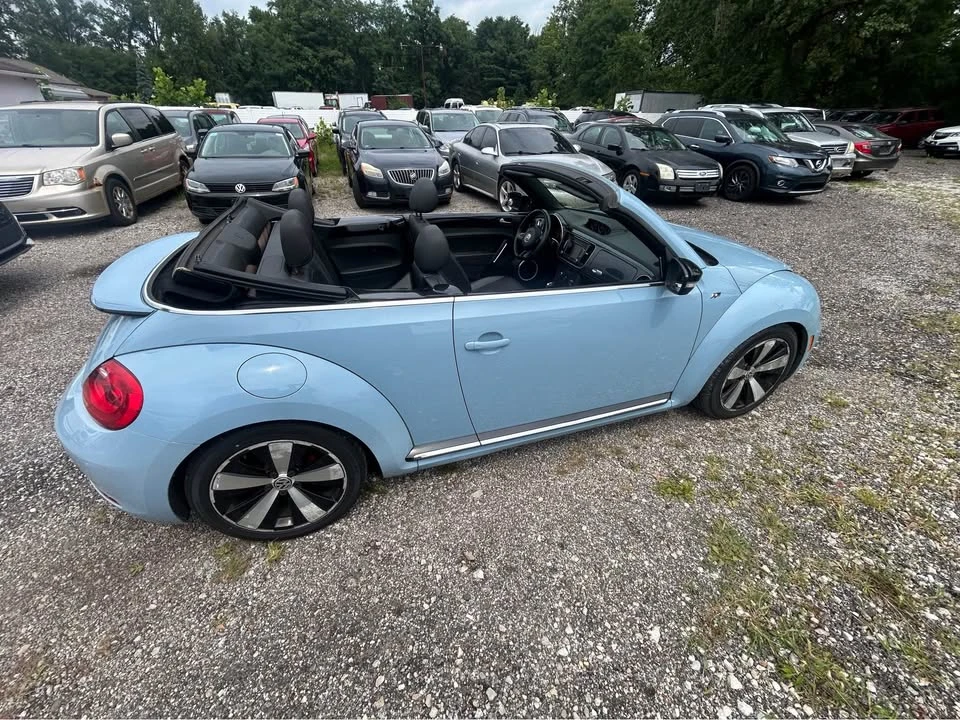 2014 Volkswagen A5 Beetle - Image 2 of 9
