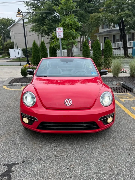 2014 Volkswagen A5 Beetle - Image 2 of 10