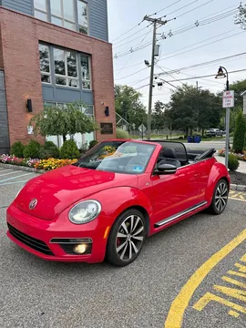 2014 Volkswagen Beetle R-Line Convertible 2D