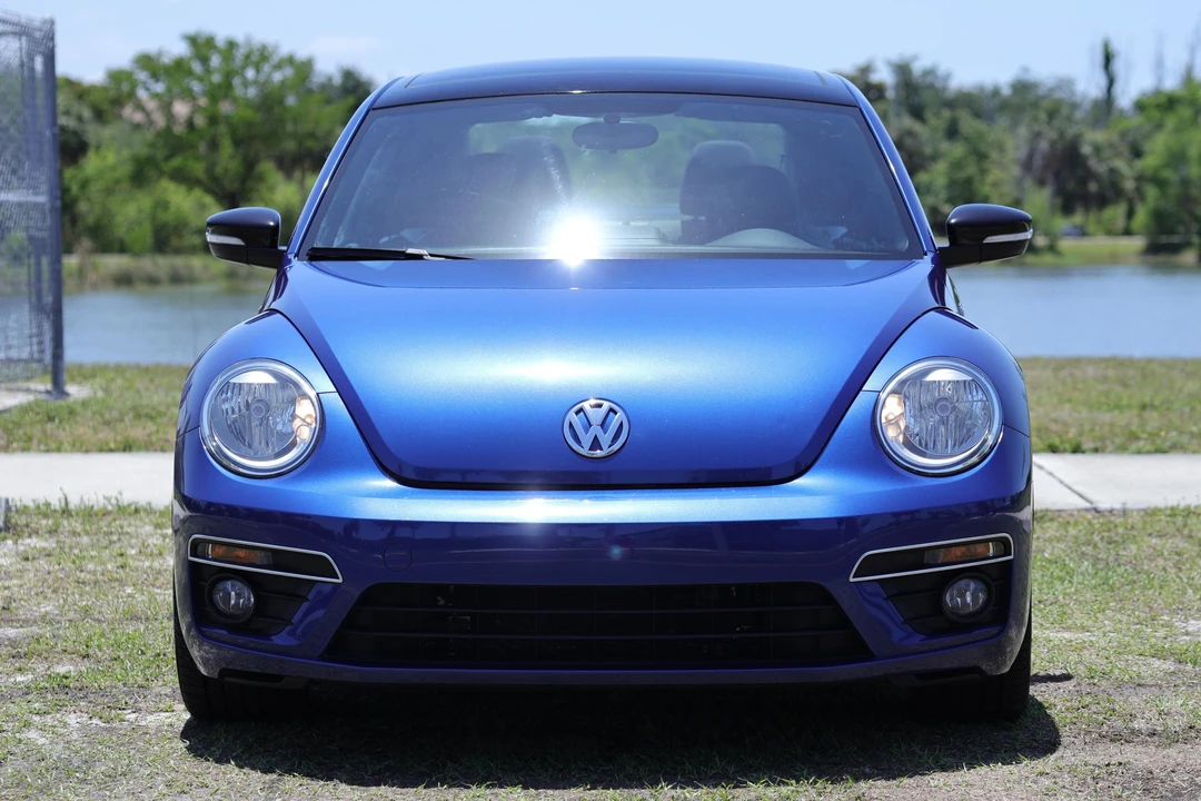 2014 Volkswagen A5 Beetle - Image 2 of 31