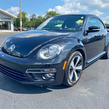 2014 Volkswagen Beetle R-Line Hatchback 2D