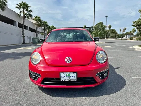 2014 Volkswagen Beetle R-Line Hatchback 2D