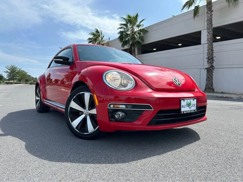 2014 Volkswagen A5 Beetle - Image 2 of 13