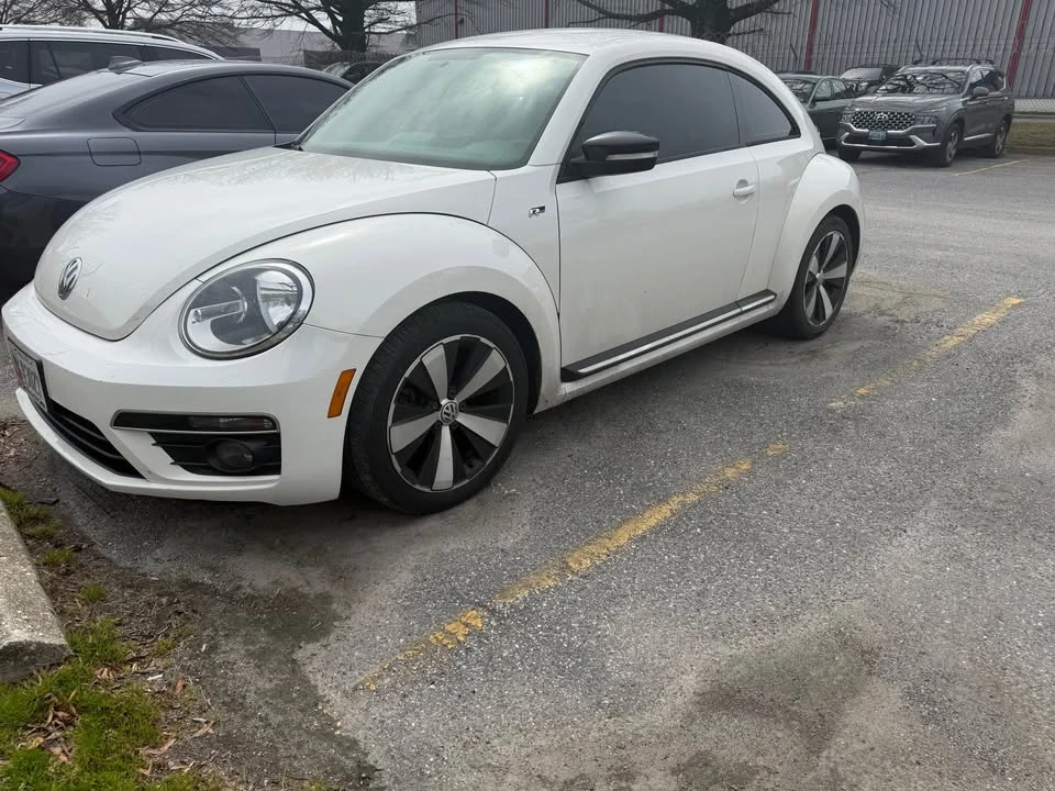 2014 Volkswagen A5 Beetle - Image 2 of 5