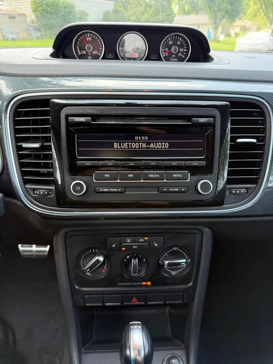 2014 Volkswagen A5 Beetle - Image 17 of 20