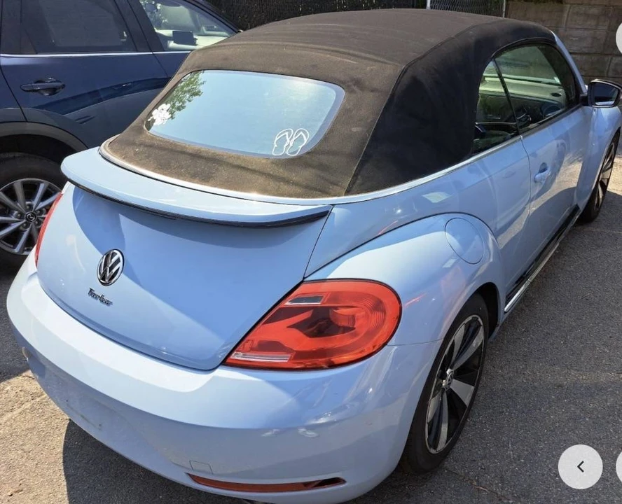 2014 Volkswagen A5 Beetle - Image 3 of 8