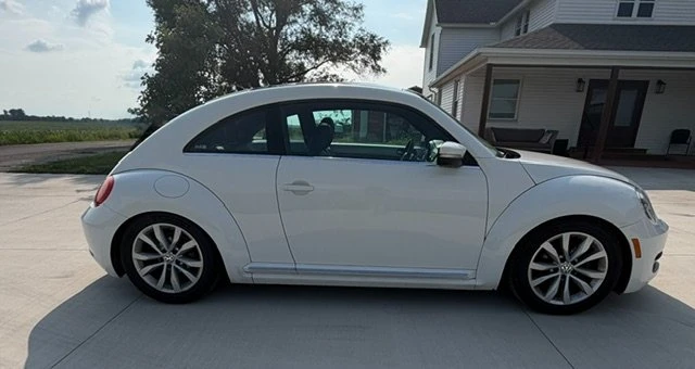 2014 Volkswagen A5 Beetle - Image 8 of 13