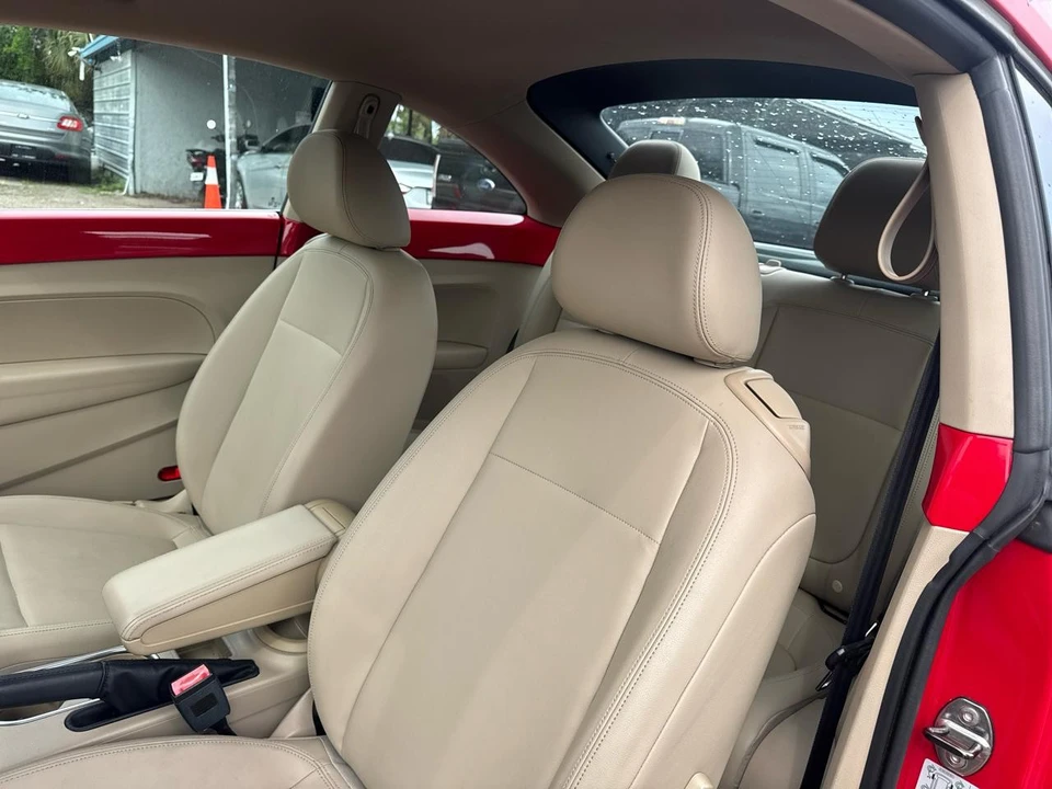 2014 Volkswagen A5 Beetle - Image 10 of 11