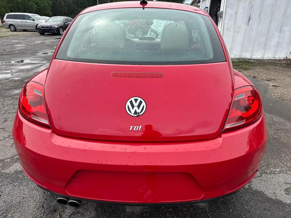 2014 Volkswagen A5 Beetle - Image 6 of 11
