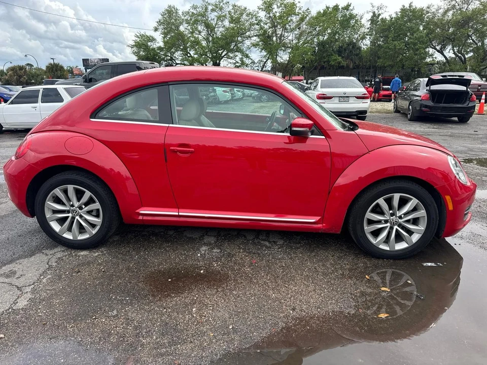 2014 Volkswagen A5 Beetle - Image 4 of 11