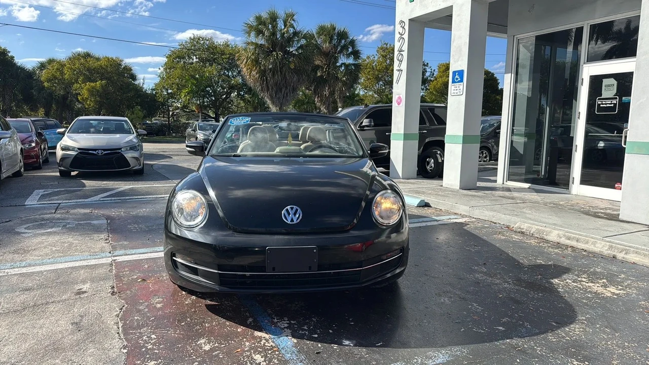 2014 Volkswagen A5 Beetle - Image 5 of 21