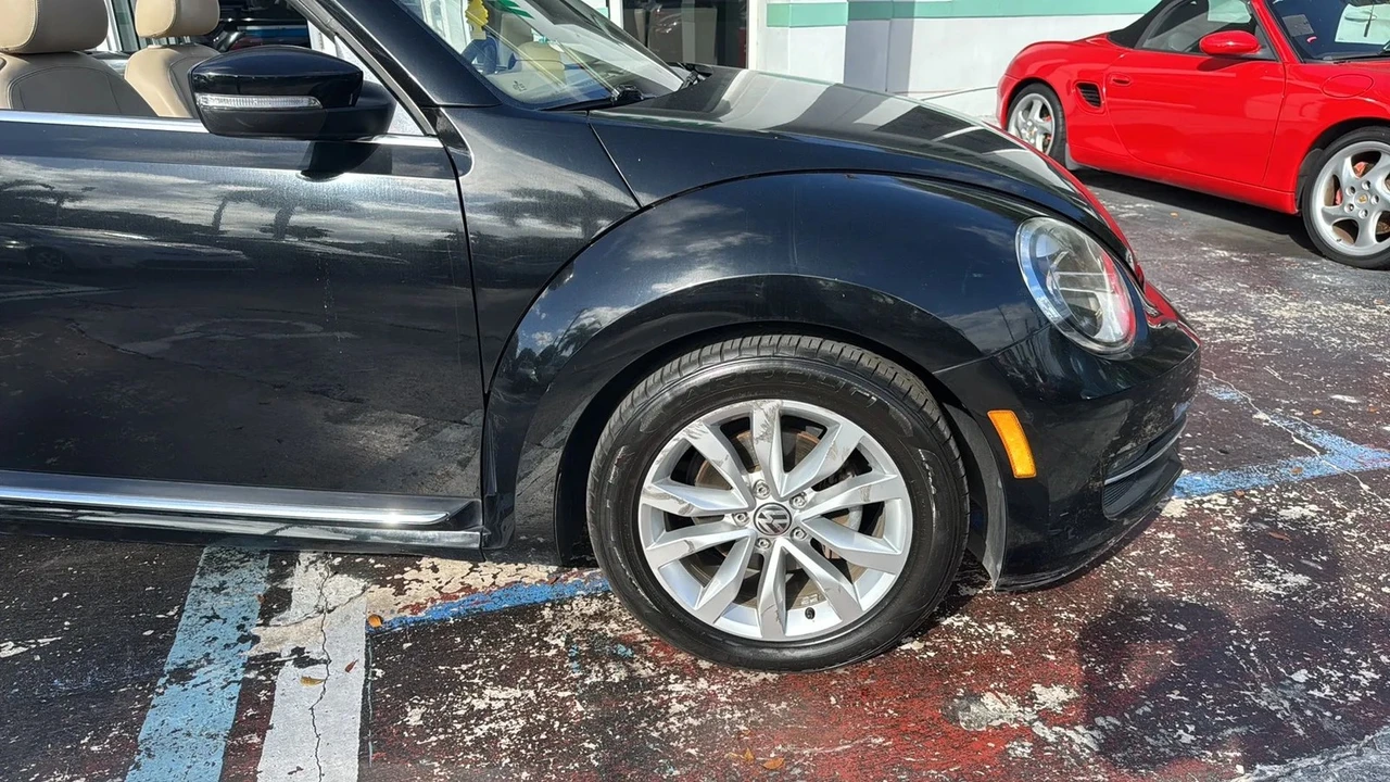 2014 Volkswagen A5 Beetle - Image 17 of 21