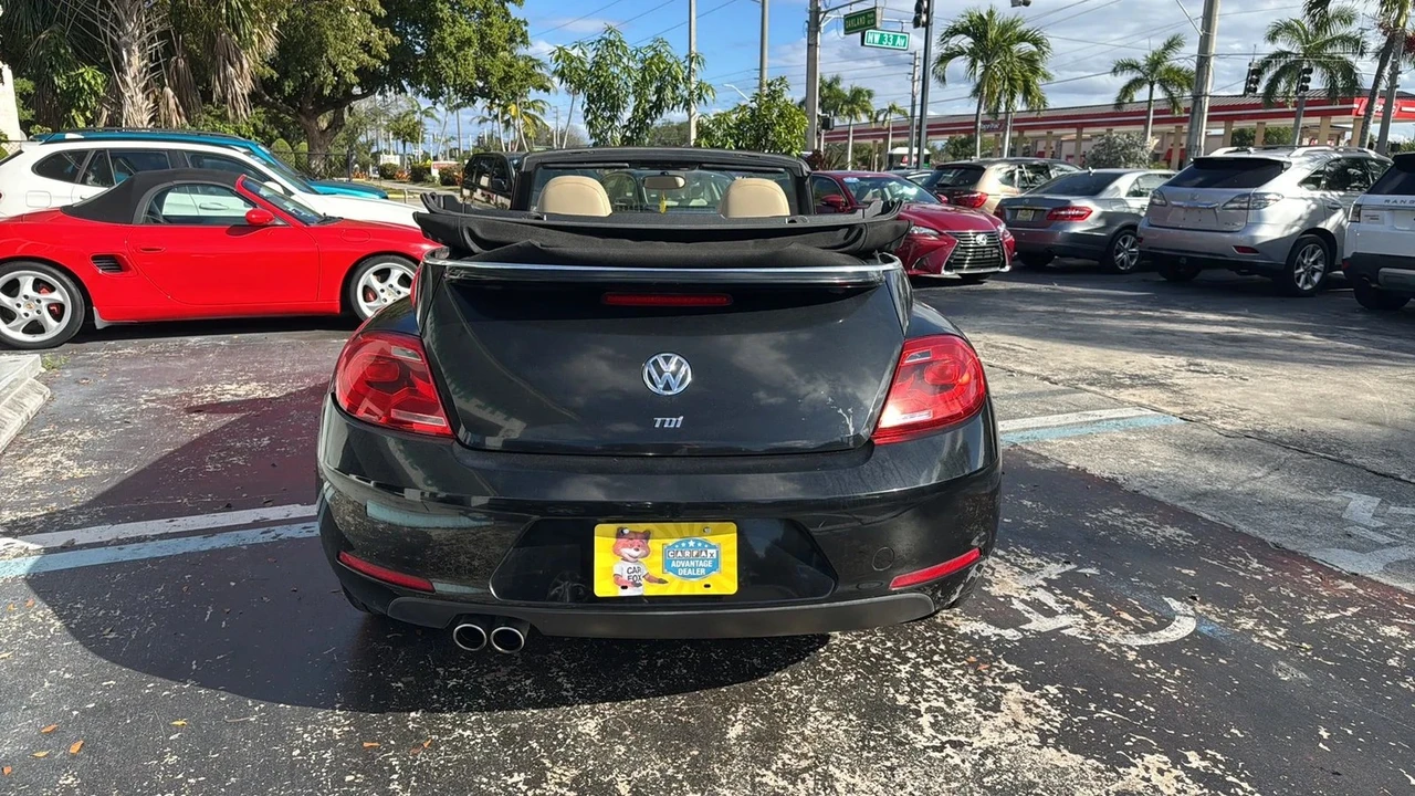 2014 Volkswagen A5 Beetle - Image 10 of 21