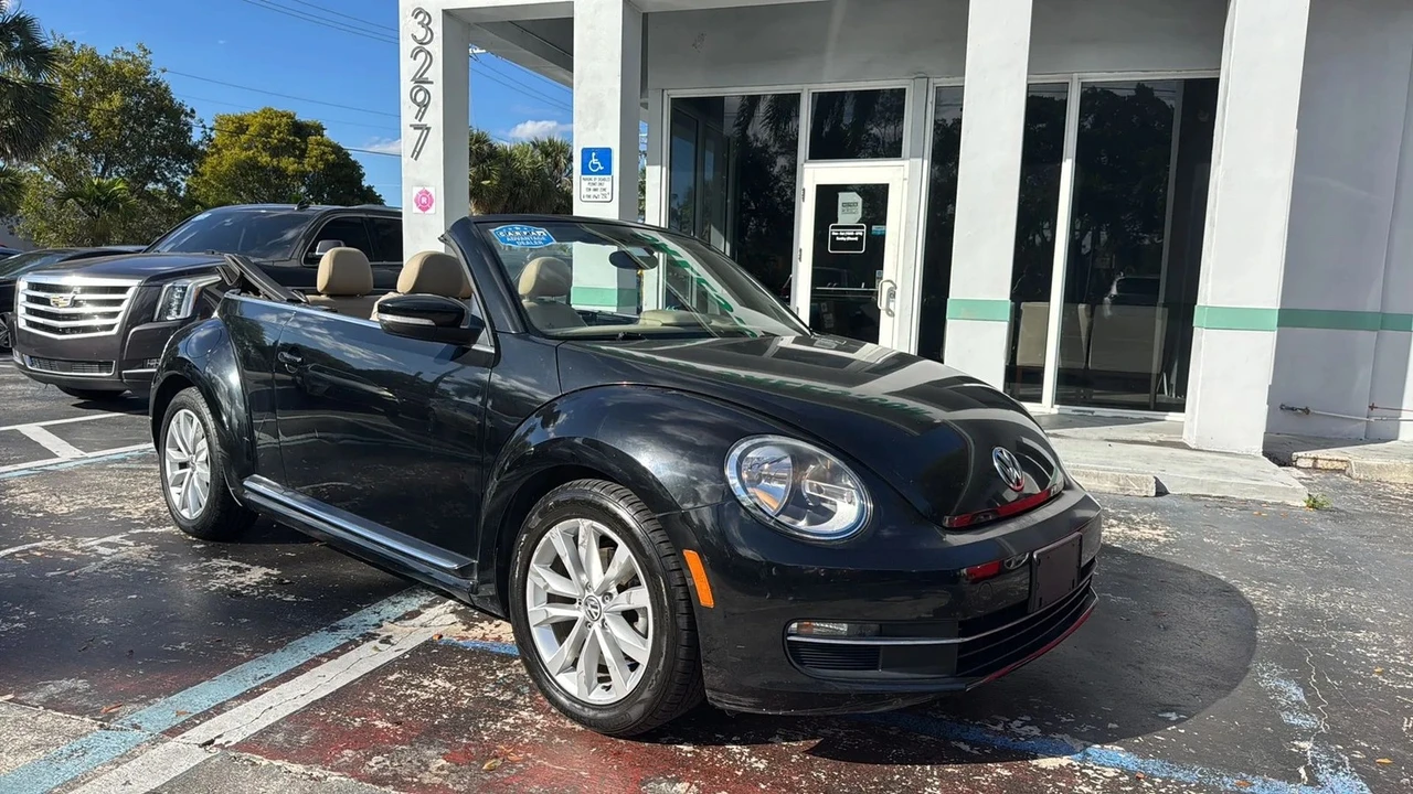 2014 Volkswagen A5 Beetle - Image 3 of 21