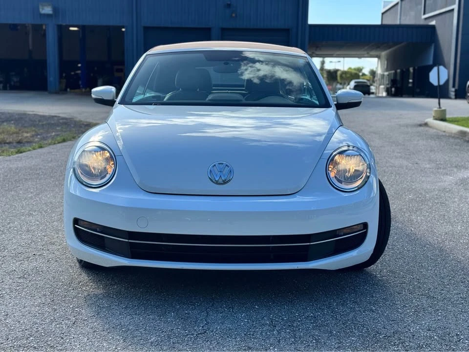 2014 Volkswagen A5 Beetle - Image 6 of 9