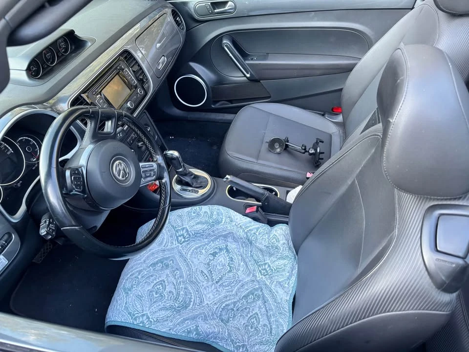 2014 Volkswagen A5 Beetle - Image 8 of 12